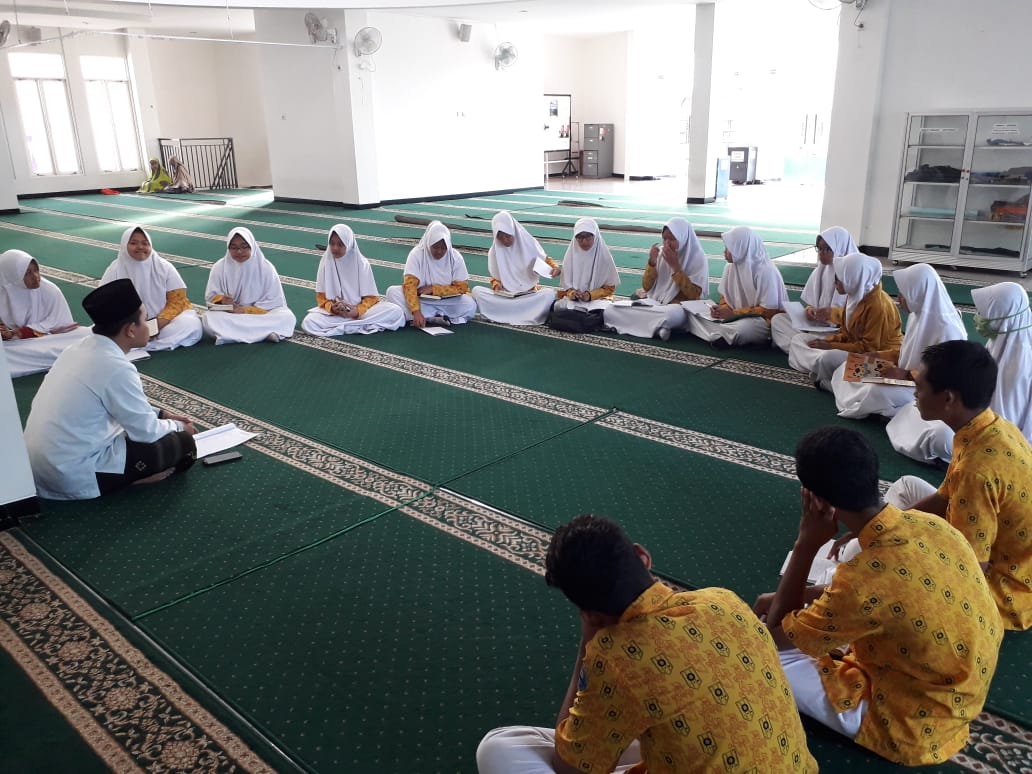 Belajar Ilmu Pengetahuan dan Belajar Ilmu Agama