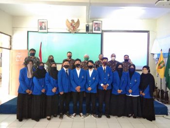 Penyerahan Mahasiswa dan Mahasiswi Magang